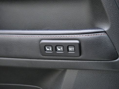 Used 2020 Toyota 4Runner Limited image 32