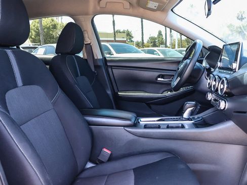 Used 2024 Nissan Sentra SV FWD image 23
