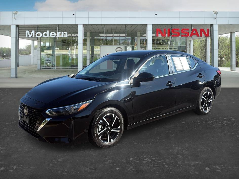 Certified 2025 Nissan Sentra SV FWD image 1