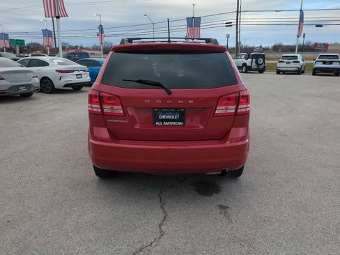 Used 2019 Dodge Journey SE image 7