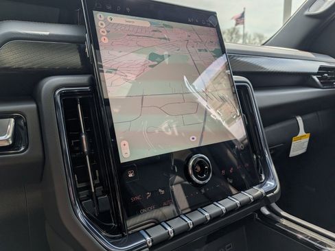 New 2026 GMC Yukon XL AT4 w/ AT4 Premium Package AWD/4WD image 6