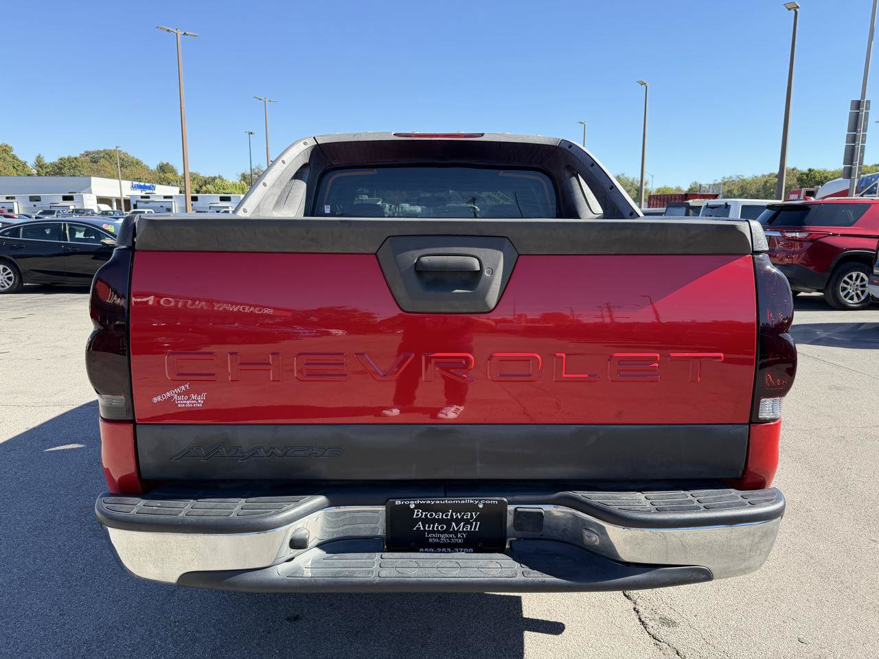 Used 2004 Chevrolet Avalanche 2WD image 4