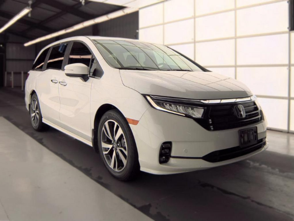 Used 2023 Honda Odyssey Touring image 4