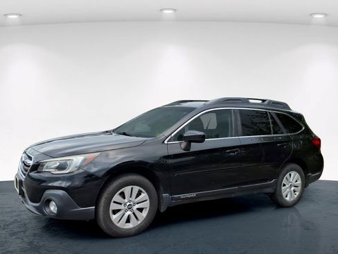 Used 2018 Subaru Outback 2.5i Premium AWD/4WD image 4