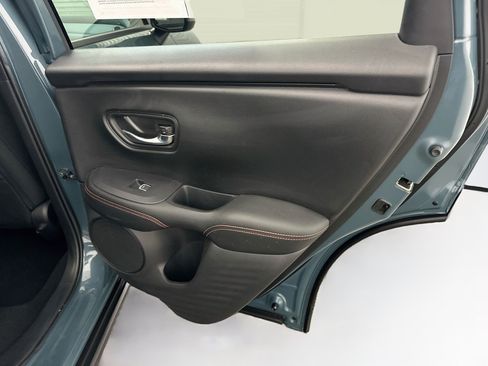 Used 2025 Honda HR-V Sport image 30