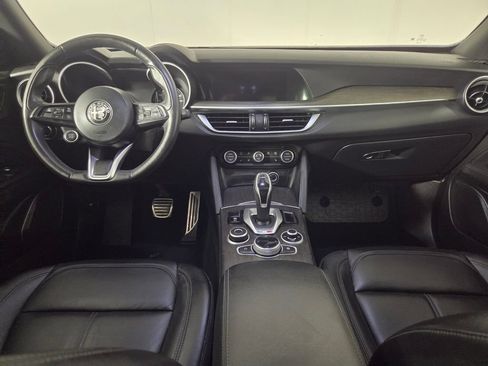 Used 2023 Alfa Romeo Stelvio Ti AWD/4WD image 27