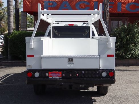 Used 2022 Ford F250 XL w/ Power Equipment Group AWD/4WD image 9