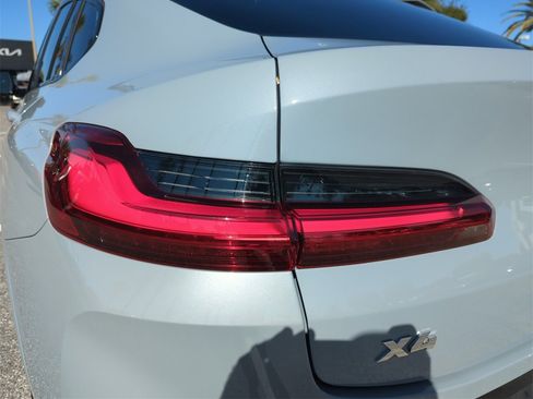 Used 2024 BMW X4 M40i image 14