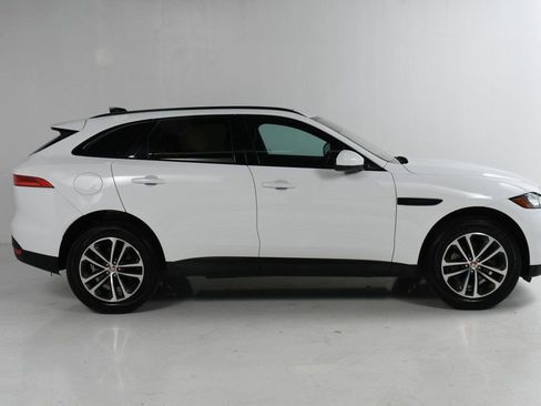 Used 2020 Jaguar F-PACE Premium image 4