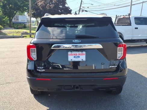 Used 2022 Ford Explorer XLT w/ Class IV Trailer Tow Package AWD/4WD image 5