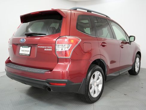 Used 2016 Subaru Forester 2.5i Limited image 9