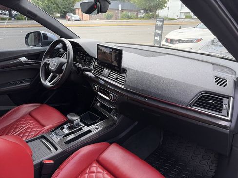 Used 2021 Audi SQ5 Premium Plus w/ Premium Plus Package AWD/4WD image 23