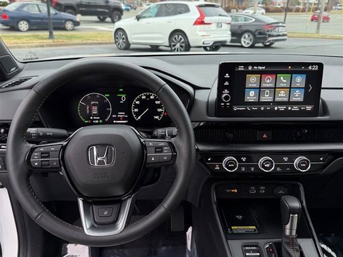 Used 2024 Honda CR-V Sport Touring image 10