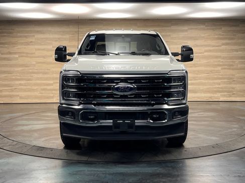 Used 2024 Ford F350 Lariat AWD/4WD image 3
