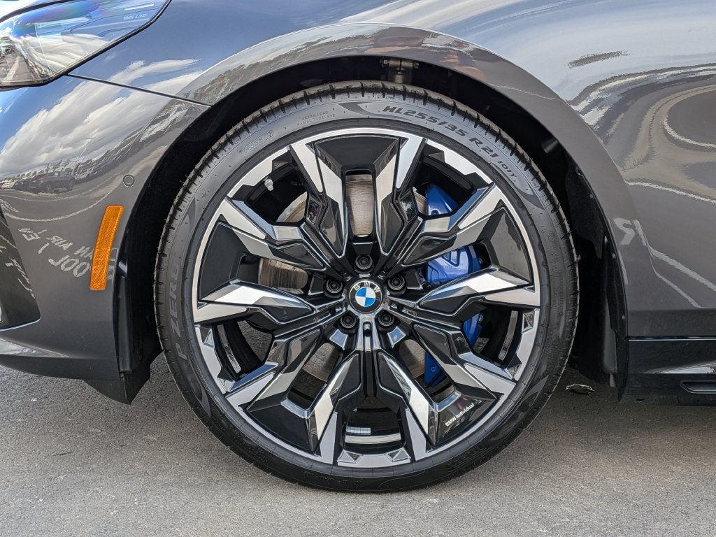 Used 2026 BMW i5 eDrive40 RWD image 27