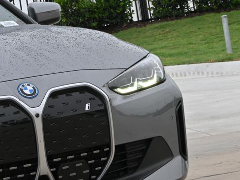Used 2023 BMW i4 eDrive40 RWD image 10