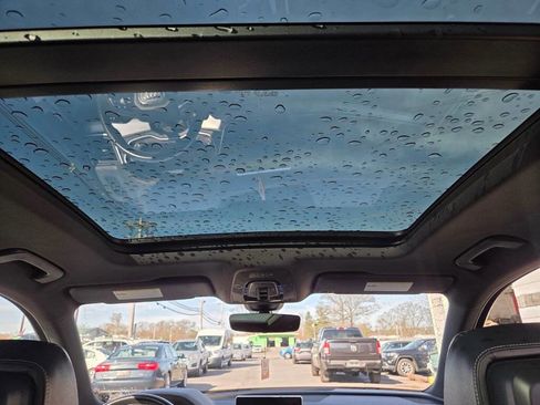 Used 2018 Audi SQ5 Premium Plus w/ Navigation Package image 33