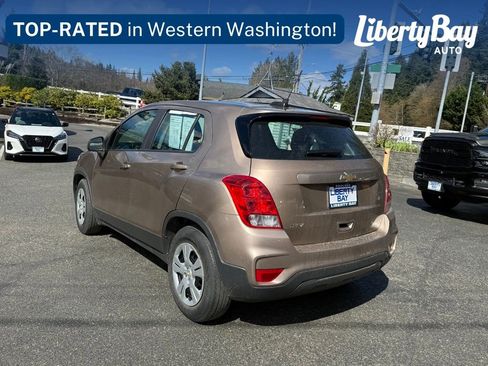 Used 2018 Chevrolet Trax LS image 7