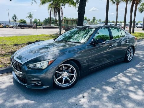 Used 2015 INFINITI Q50 Premium w/ Deluxe Touring Package RWD image 1