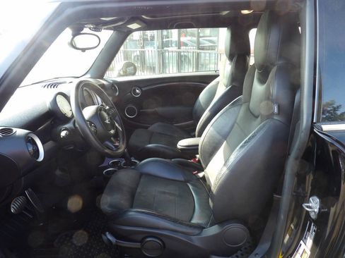 Used 2013 MINI Cooper S image 8
