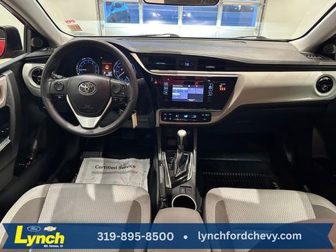 Used 2018 Toyota Corolla LE image 7