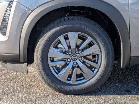 New 2026 Nissan Pathfinder SV image 11