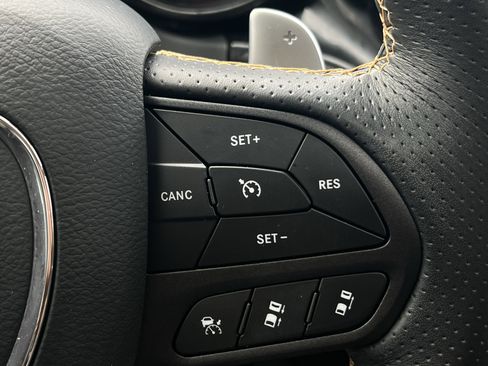 Used 2025 Dodge Durango R/T image 12