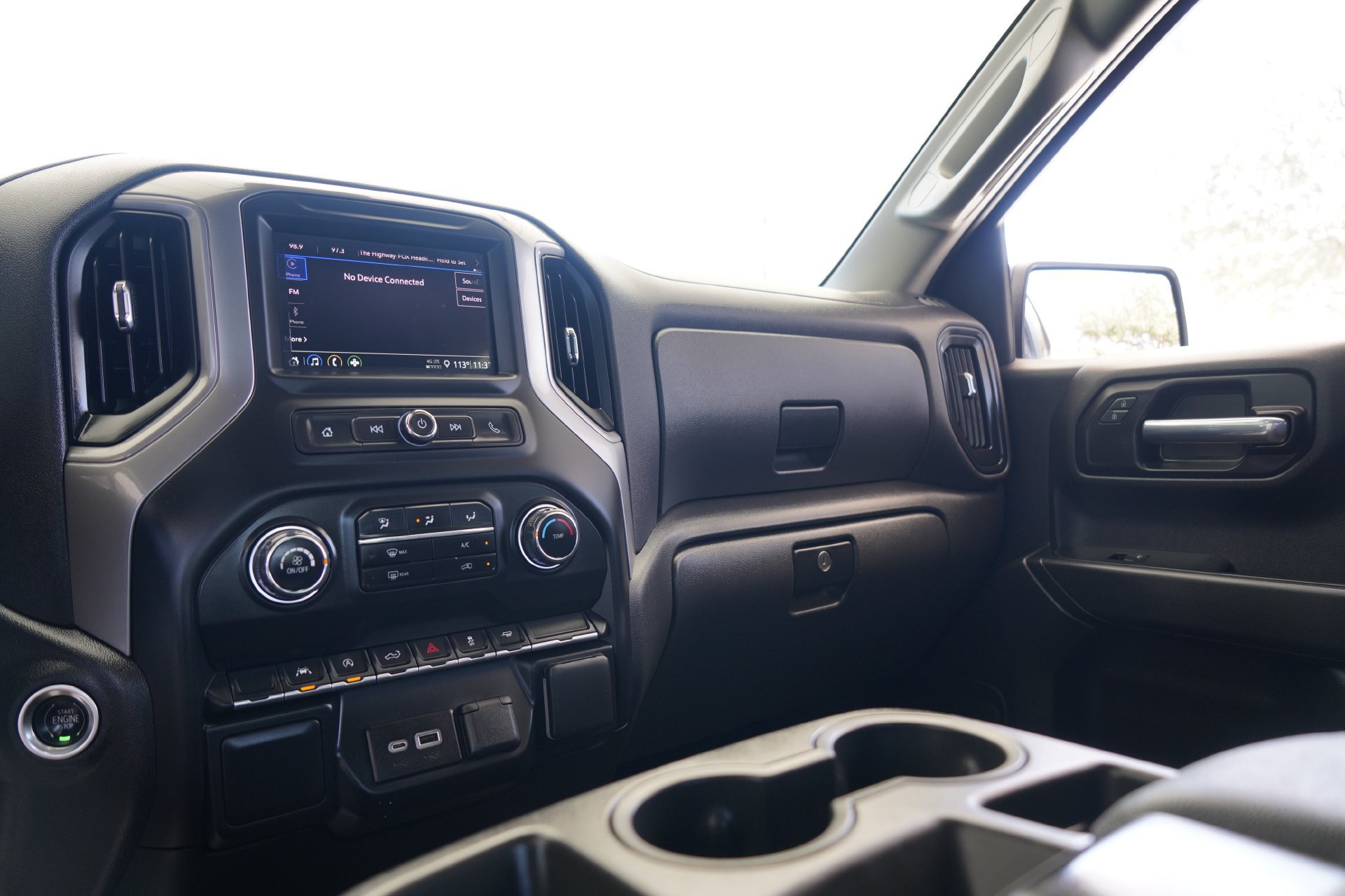 Used 2023 Chevrolet Silverado 1500 Custom RWD image 16
