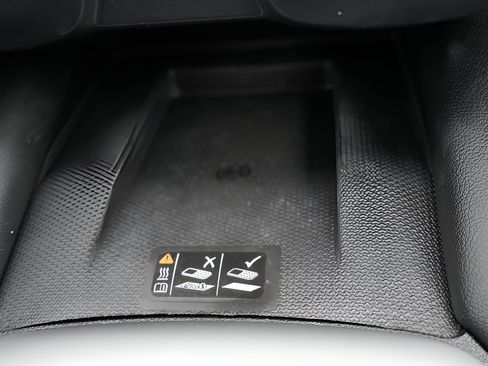 Used 2023 Chevrolet Blazer LT w/ Convenience Package AWD/4WD image 33