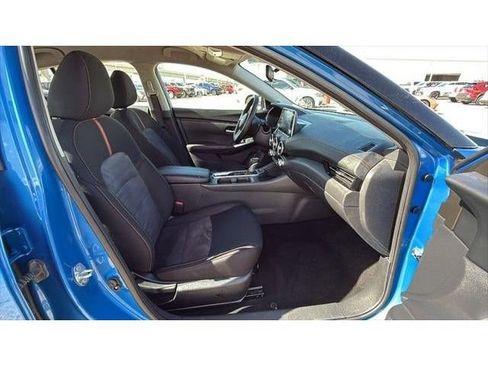 Used 2025 Nissan Sentra SR FWD image 31