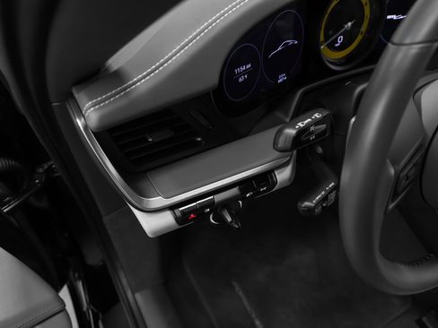 Certified 2021 Porsche 911 Carrera 4S image 46