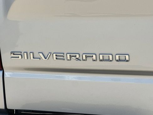 Used 2022 Chevrolet Silverado 1500 LT w/ All Star Edition Plus RWD image 25
