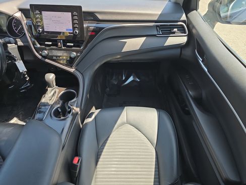 Used 2023 Toyota Camry SE image 20