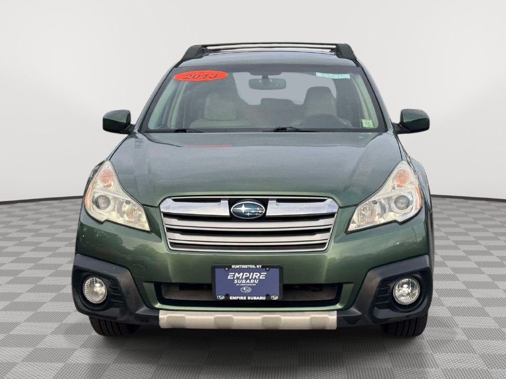 Used 2013 Subaru Outback 3.6R Limited AWD/4WD image 3