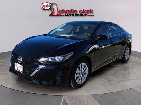 Certified 2025 Nissan Sentra S FWD image 2