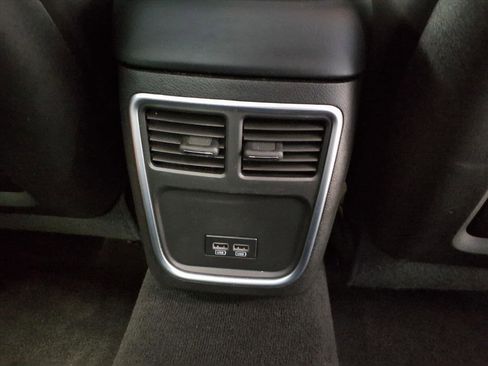 Used 2022 Chrysler 300 Touring L image 15