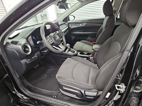 Used 2019 Kia Forte LXS image 11