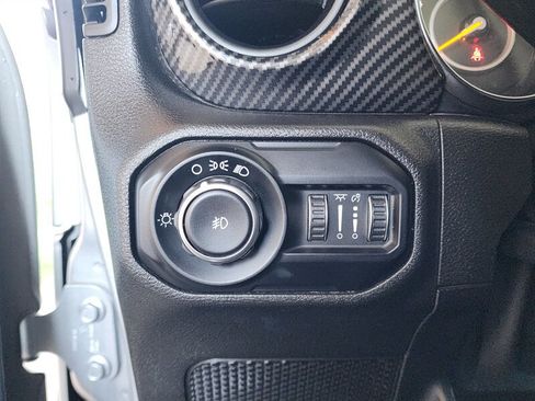 Used 2020 Jeep Wrangler Unlimited Sport image 29