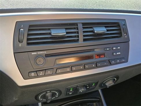 Used 2008 BMW Z4 3.0i image 24