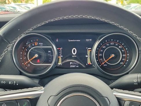 Used 2021 Jeep Gladiator Overland AWD/4WD image 21