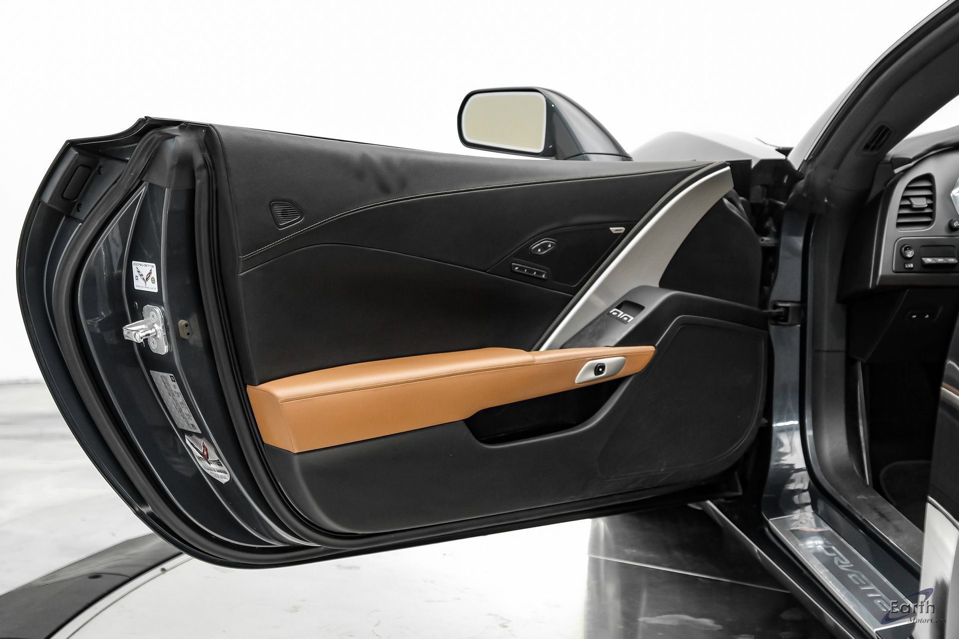 Used 2014 Chevrolet Corvette Stingray Convertible w/ 2LT Preferred Equipment Group RWD image 90