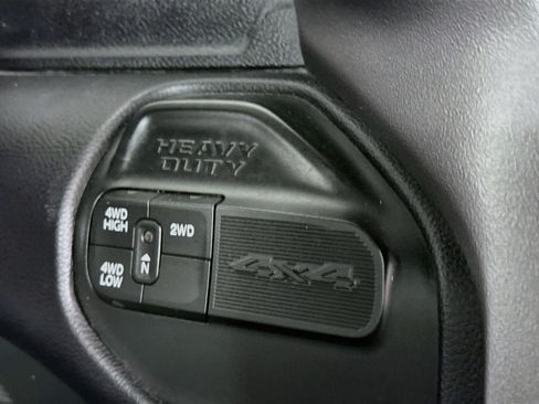 Used 2022 RAM 2500 Big Horn w/ Level 1 Equipment Group AWD/4WD image 40
