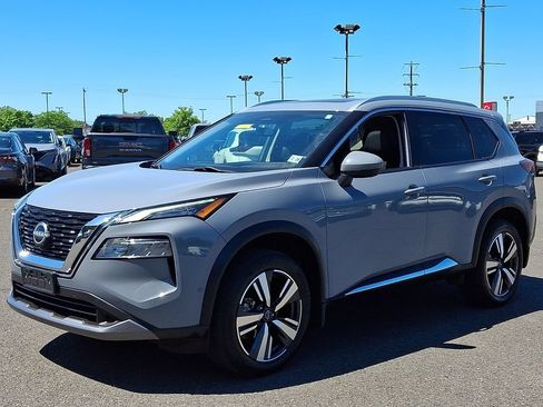 Certified 2023 Nissan Rogue SL w/ SL Premium Package AWD/4WD image 3
