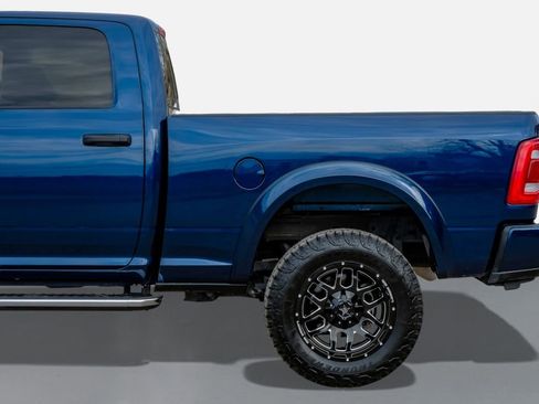 Used 2024 RAM 2500 Big Horn w/ Safety Group image 12