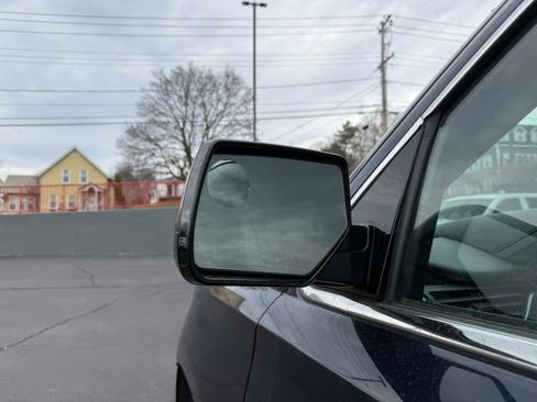 Used 2018 Chevrolet Tahoe LT image 15