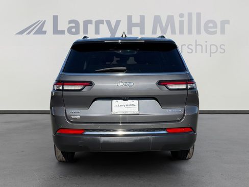 Used 2024 Jeep Grand Cherokee L Limited w/ Trailer Tow Package image 5