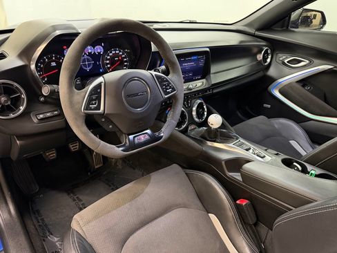Used 2019 Chevrolet Camaro SS RWD image 18