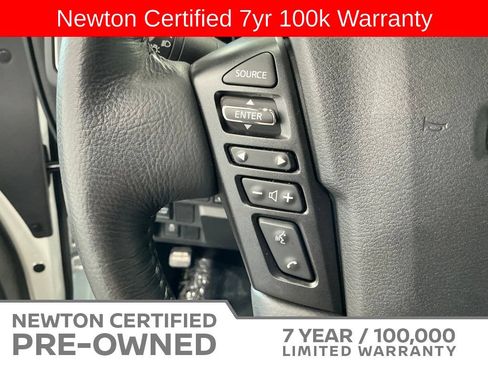 Used 2025 Nissan Frontier SV w/ SV Convenience Package RWD image 29