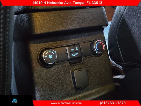 Used 2016 Ford Explorer XLT w/ Equipment Group 202A FWD image 29