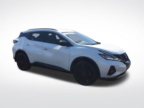 Used 2023 Nissan Murano SV w/ SV Midnight Edition Package FWD image 3